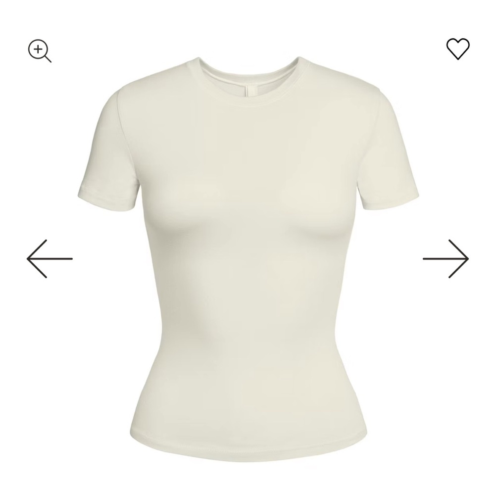 BRAND NEW! WITH TAGS! SKIMS COTTON JERSEY T-SHIRT. COLOR: BONE. SIZE S.